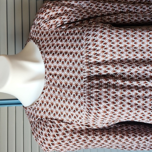 Loft Neutral Geometric Floral Blouse - Picture 3 of 13